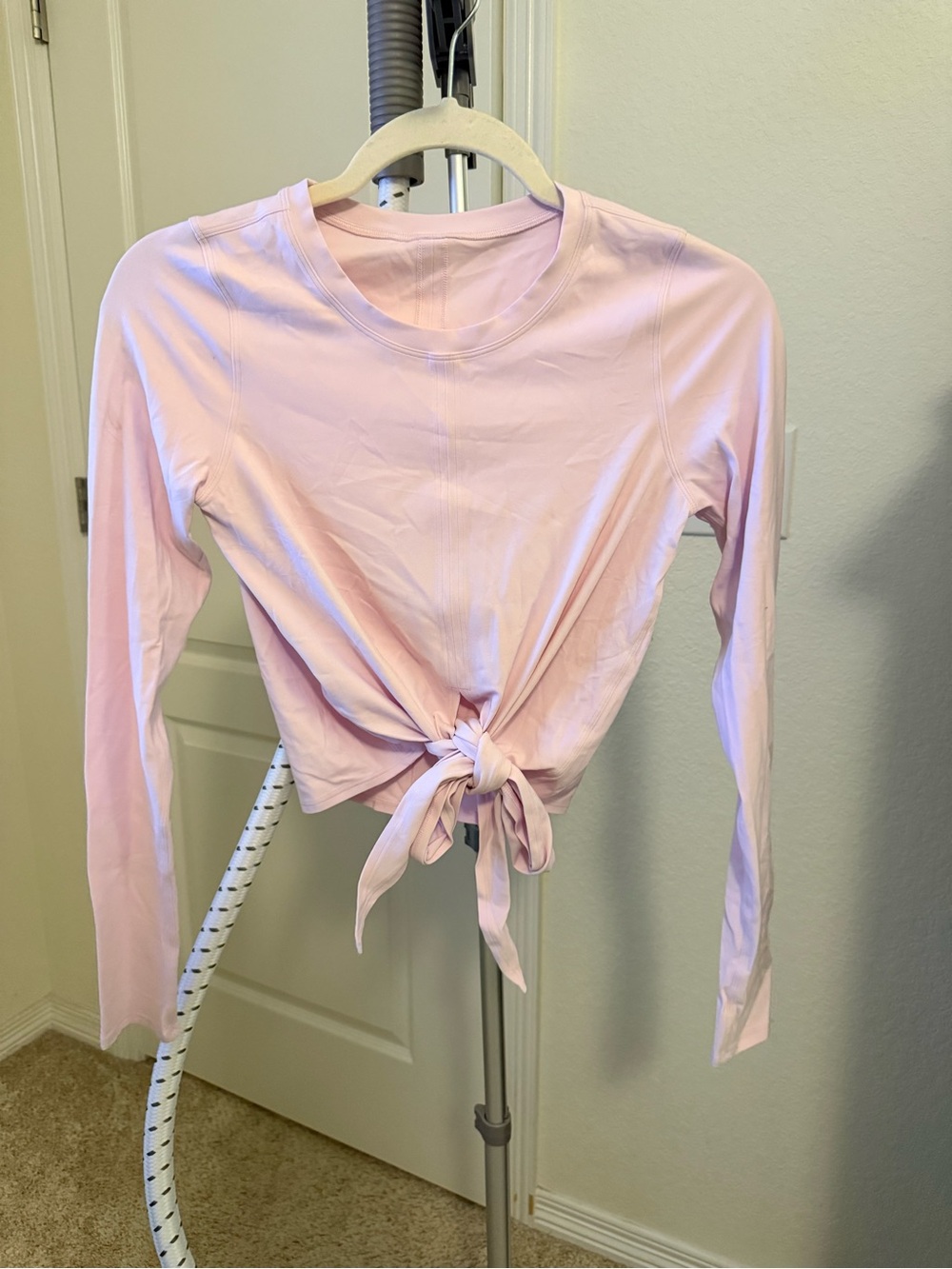 Women’s Lululemon Light Pink Tie-Front Long Sleeve Top